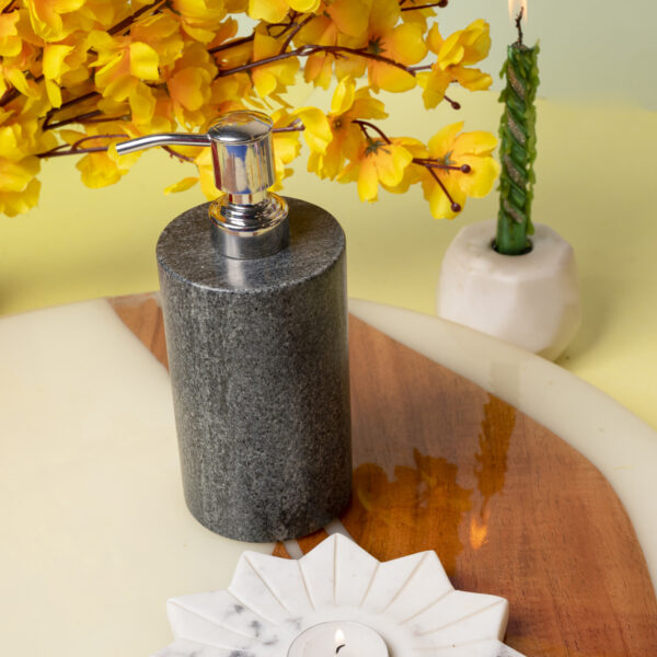 black-marble-soap-dispenser