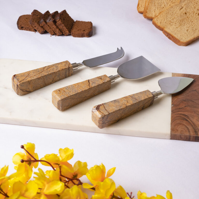 brown-marble-cutlery-set