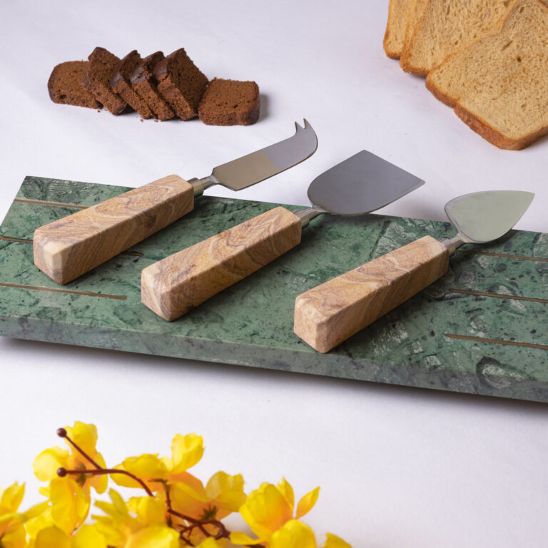 brown-marble-cutlery-set