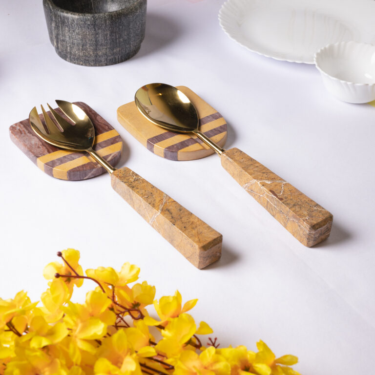 brown-marble-cutlery-set