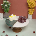 green-and-white-marble-cake-stand
