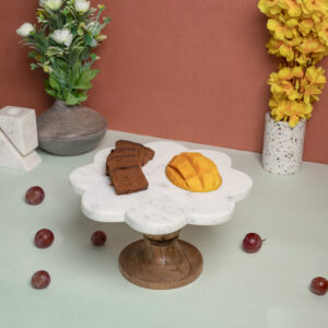 white-marble-single-tier-cake-stand