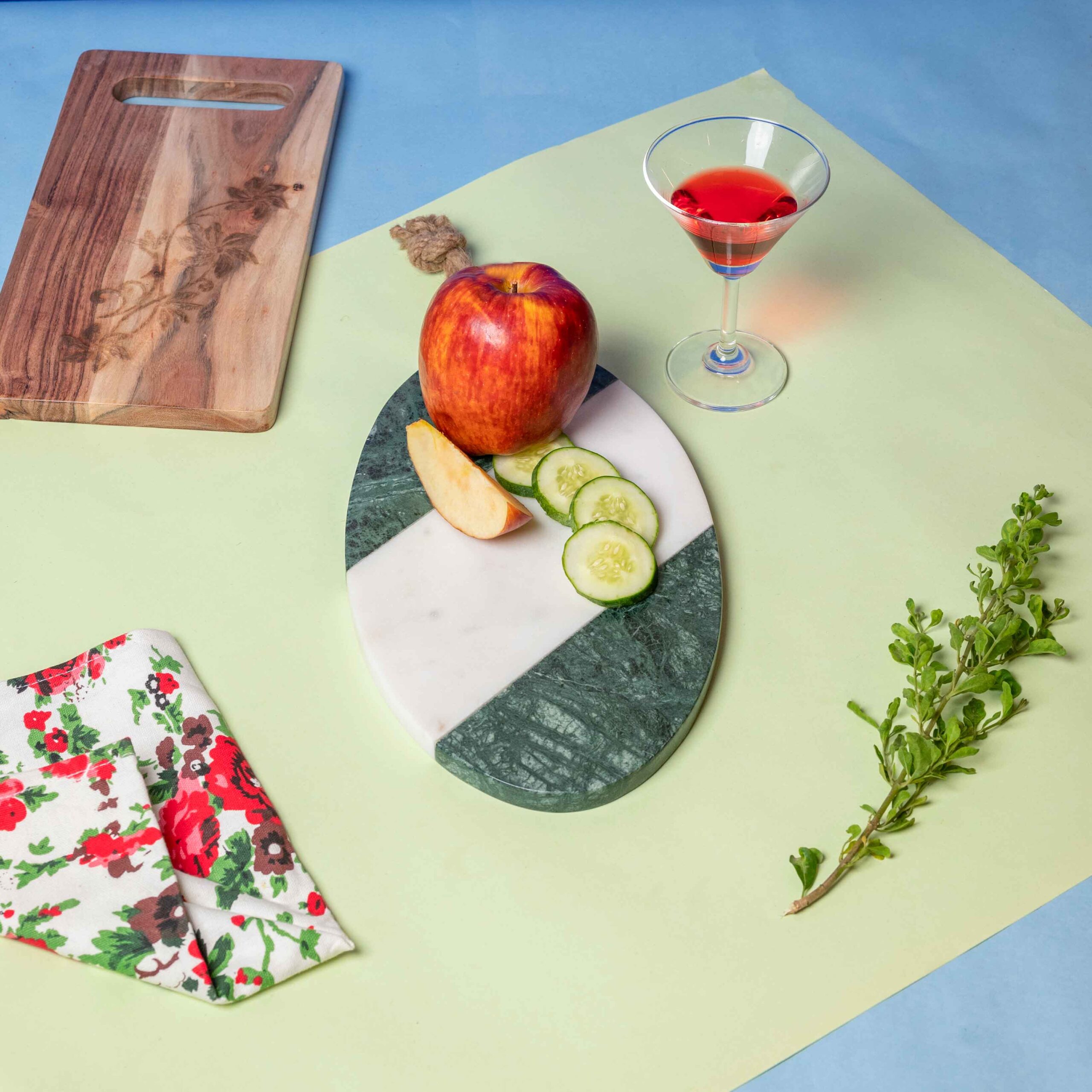 GREEN WHITE MARBLE OVAL PLATTER